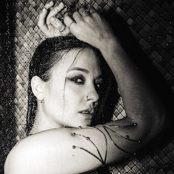 Glebova - А Он Меня Целует (Cover) ft Tribeat скачать mp3