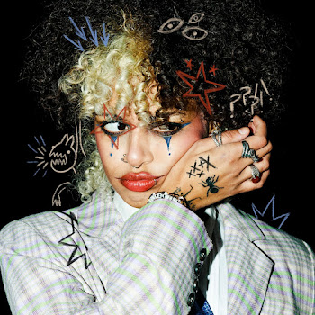 Nxdia - She Likes A Boy скачать mp3