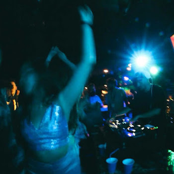 Velours - Meet Her At The Love Parade (Slowed) скачать mp3